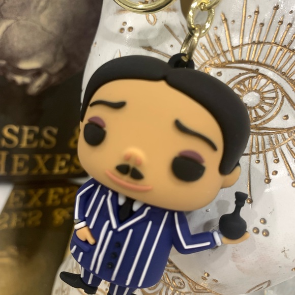 ADDAMS FAMILY Gomez Key Ring with Wrist Strap - Picture 2 of 3